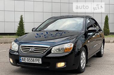 Седан Kia Cerato 2007 в Кривом Роге