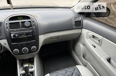 Седан Kia Cerato 2008 в 