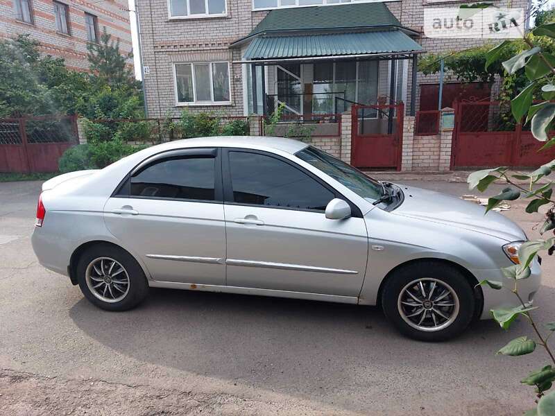 Седан Kia Cerato 2007 в Кривом Роге