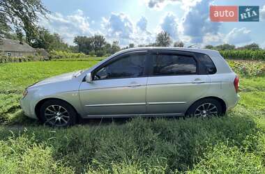 Хетчбек Kia Cerato 2006 в Гадячі