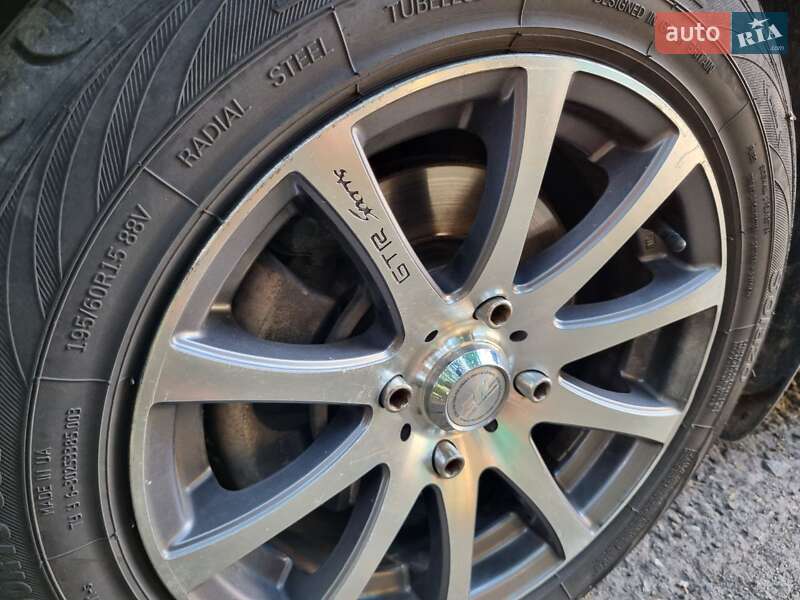 Хетчбек Kia Cerato 2006 в Гадячі