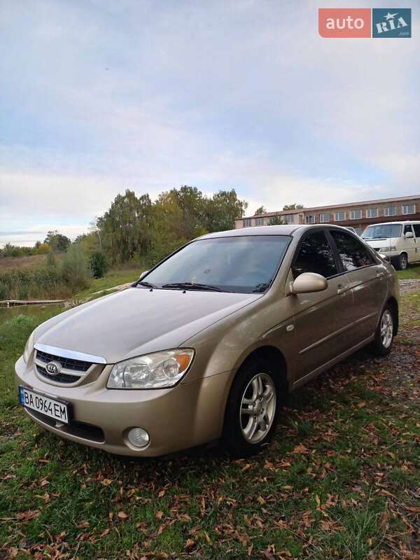 Седан Kia Cerato 2006 в Харькове