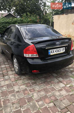 Седан Kia Cerato 2006 в Чернівцях