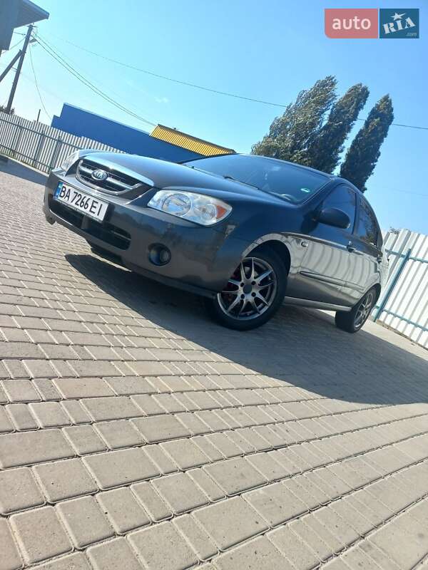 Kia Cerato 2006
