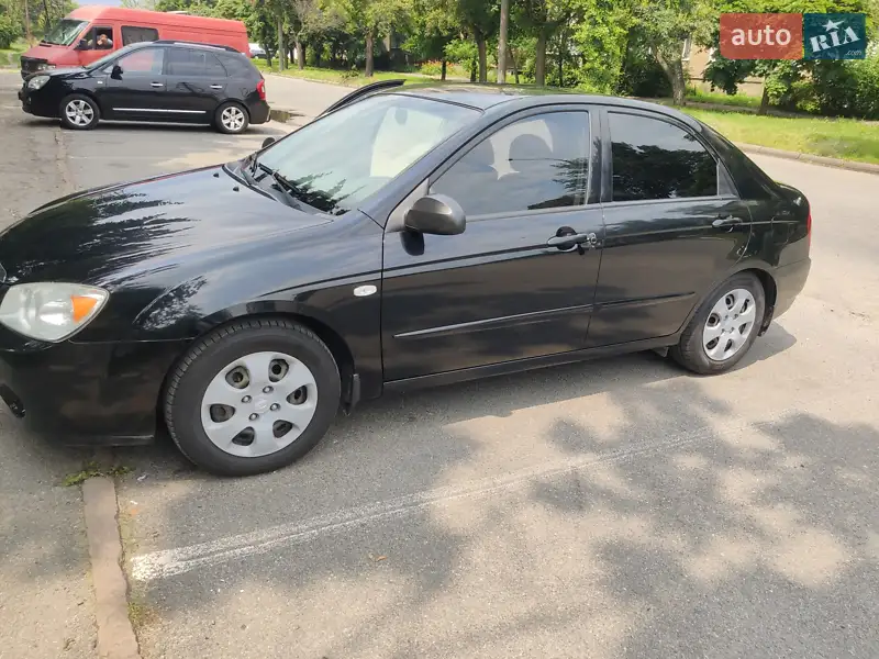 Kia Cerato 2005