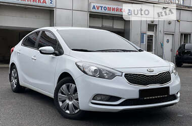 Седан Kia Cerato 2013 в Киеве