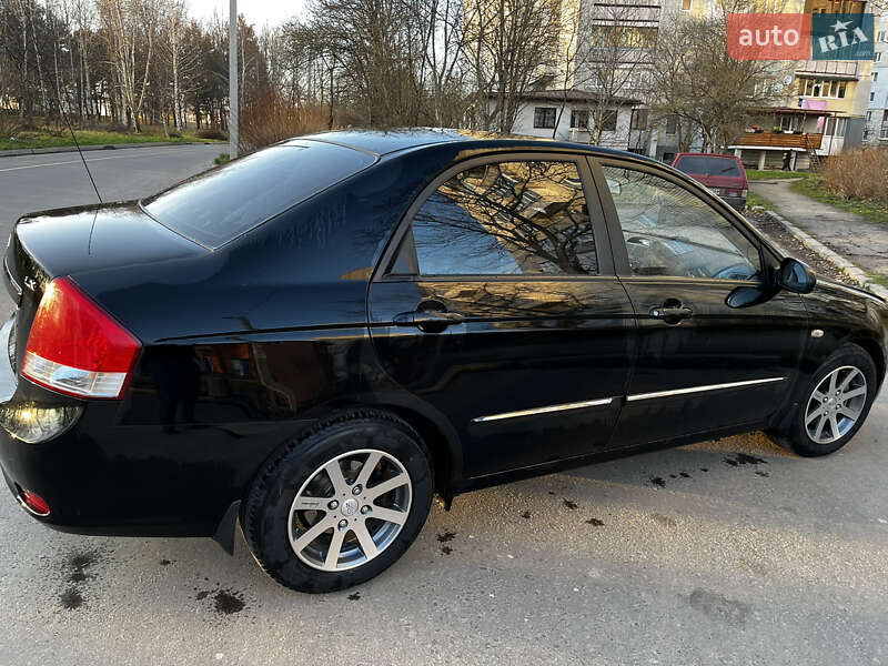 Седан Kia Cerato 2007 в Трускавці
