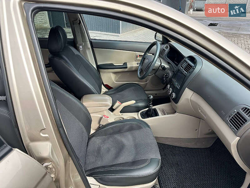 Седан Kia Cerato 2007 в Запорожье