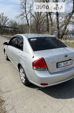 Седан Kia Cerato 2008 в Кременчуге