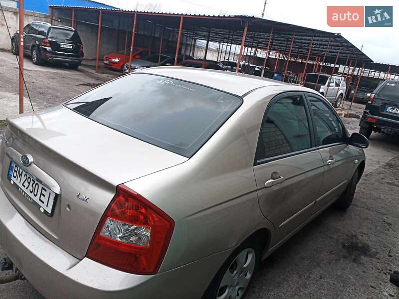 Седан Kia Cerato 2006 в Ромнах