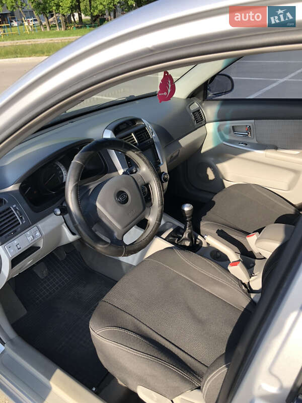 Седан Kia Cerato 2007 в Кропивницькому