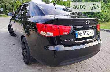 Седан Kia Cerato 2009 в Днепре