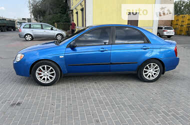 Седан Kia Cerato 2006 в Казатине