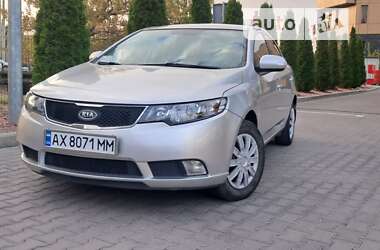 Седан Kia Cerato 2009 в Харькове