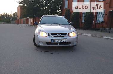 Седан Kia Cerato 2006 в Херсоне