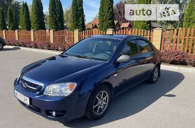 Седан Kia Cerato 2006 в Днепре