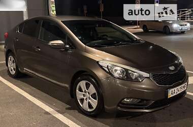 Седан Kia Cerato 2013 в Києві