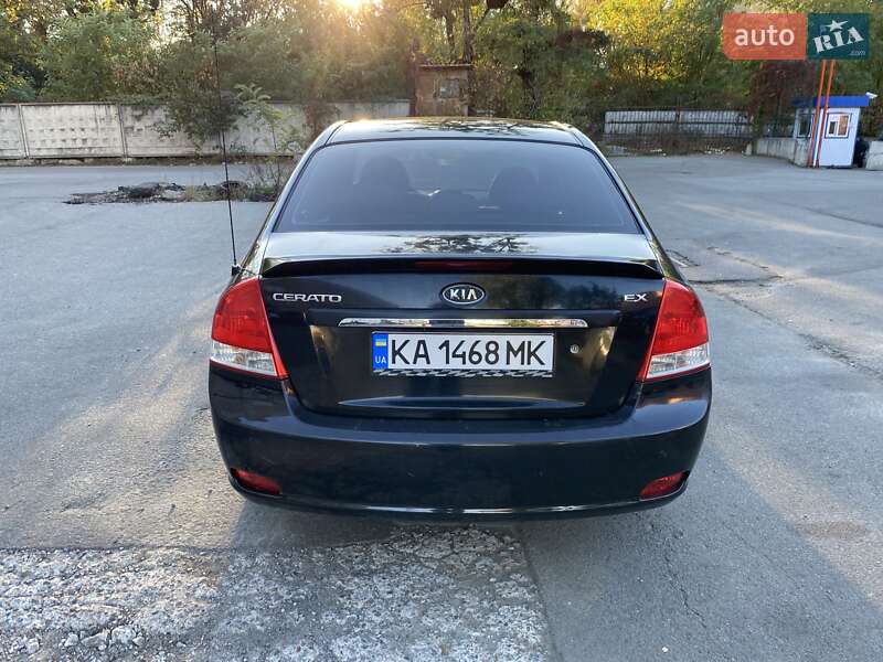Седан Kia Cerato 2007 в Киеве