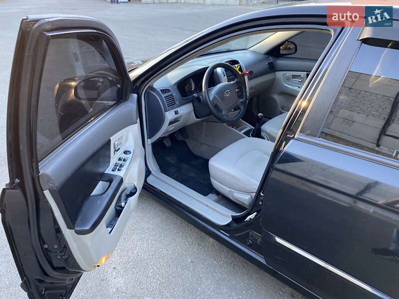 Седан Kia Cerato 2007 в Киеве