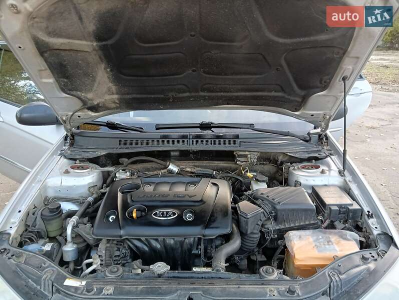 Седан Kia Cerato 2006 в Баштанке