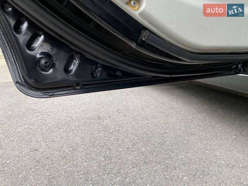 Седан Kia Cerato 2006 в Днепре