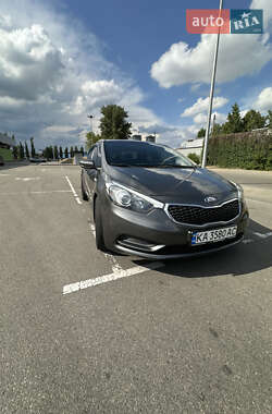 Седан Kia Cerato 2013 в Киеве