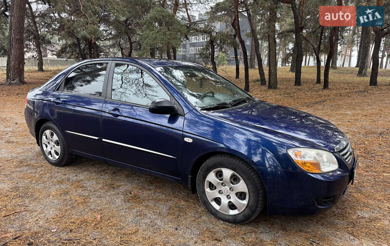 Седан Kia Cerato 2007 в Ахтырке