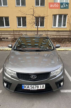 Купе Kia Cerato 2012 в Киеве