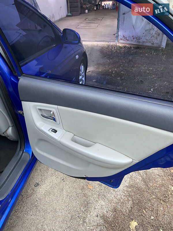 Седан Kia Cerato 2009 в Краснограде