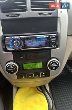Седан Kia Cerato 2008 в 