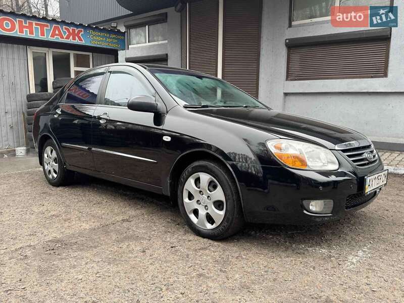 Седан Kia Cerato 2008 в Каменском
