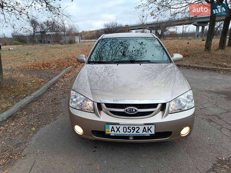 Седан Kia Cerato 2006 в Харькове