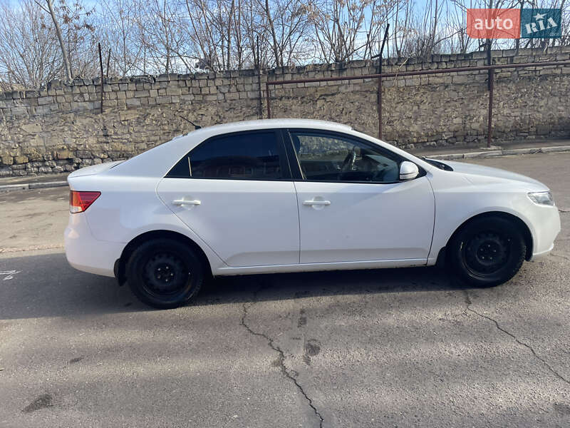 Седан Kia Cerato 2011 в Николаеве фото 14 Седан Kia Cerato 2011 в Николаеве