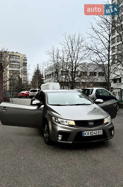 Купе Kia Cerato 2009 в Києві