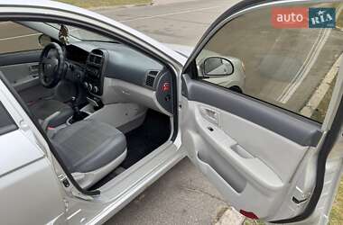 Седан Kia Cerato 2008 в Українці