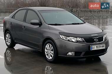 Седан Kia Cerato 2012 в Києві