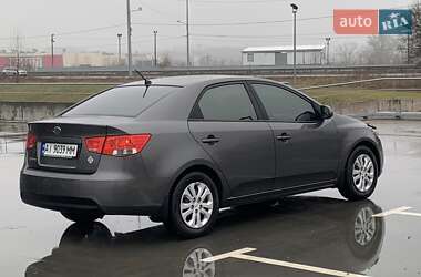 Седан Kia Cerato 2012 в Києві