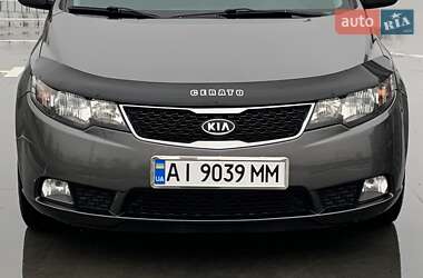 Седан Kia Cerato 2012 в Києві