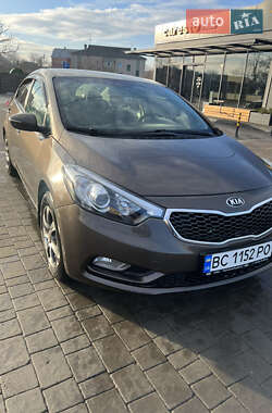 Седан Kia Cerato 2013 в Кам'янці-Бузькій