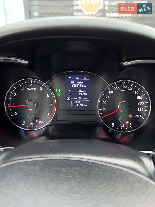 Седан Kia Cerato 2013 в Кам'янці-Бузькій