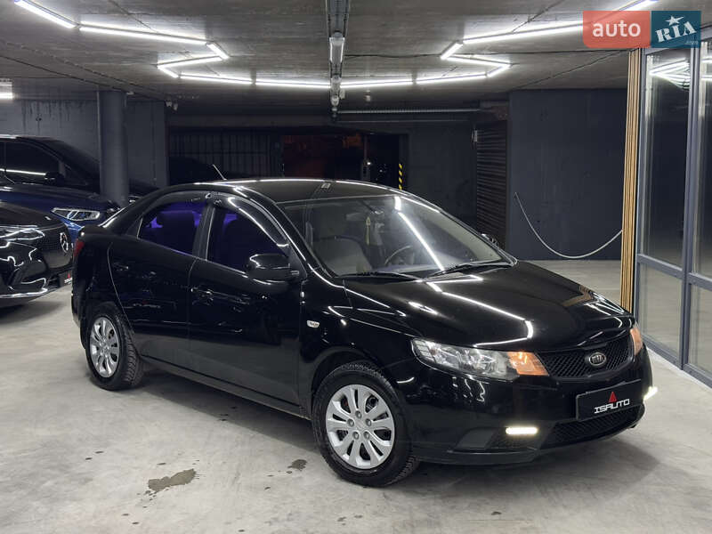 Седан Kia Cerato 2009 в Одессе