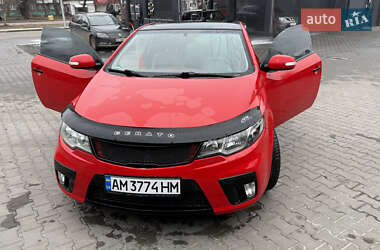 Купе Kia Cerato 2010 в 