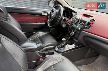 Купе Kia Cerato 2010 в 