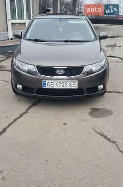 Седан Kia Cerato 2009 в Каменском