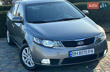 Седан Kia Cerato 2012 в Білгороді-Дністровському