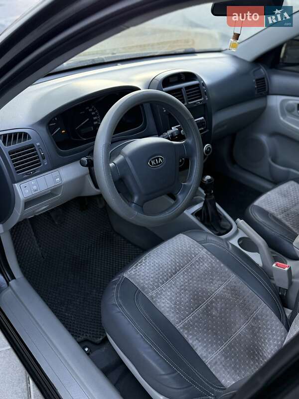 Седан Kia Cerato 2007 в Трускавце