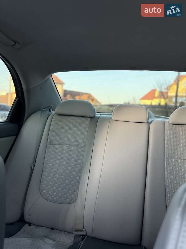 Седан Kia Cerato 2007 в Трускавце