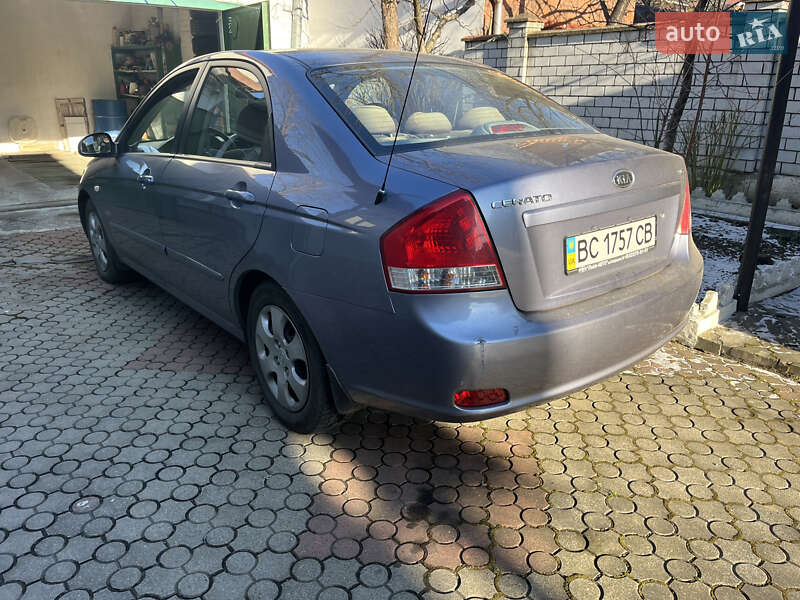 Седан Kia Cerato 2009 в 
