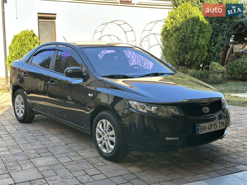 Седан Kia Cerato 2009 в Одесі