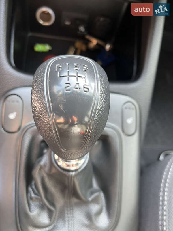 Седан Kia Cerato 2013 в Дніпрі